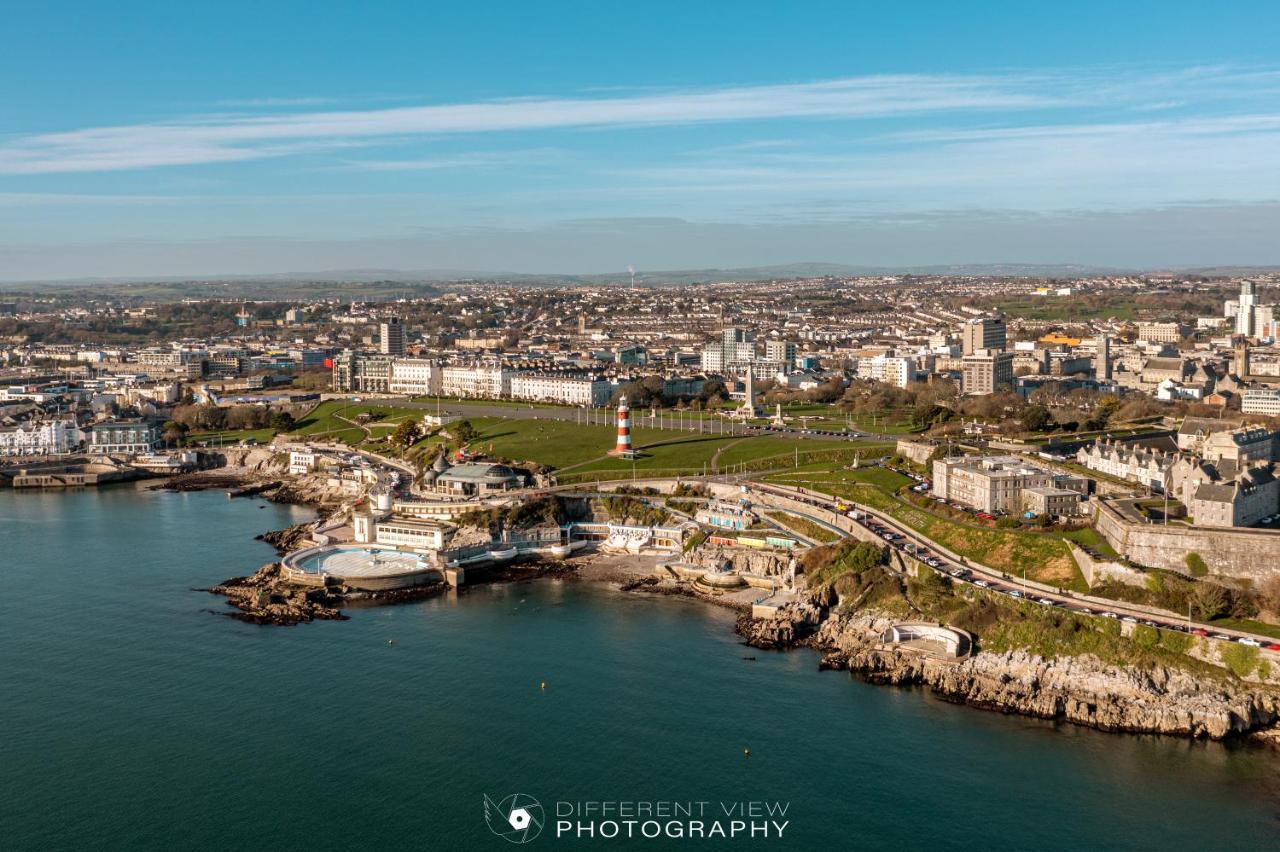 Apartment Two - Private Car Park, Comfortable And Well Equipped - By Ocean City Retreats Plymouth Exteriér fotografie