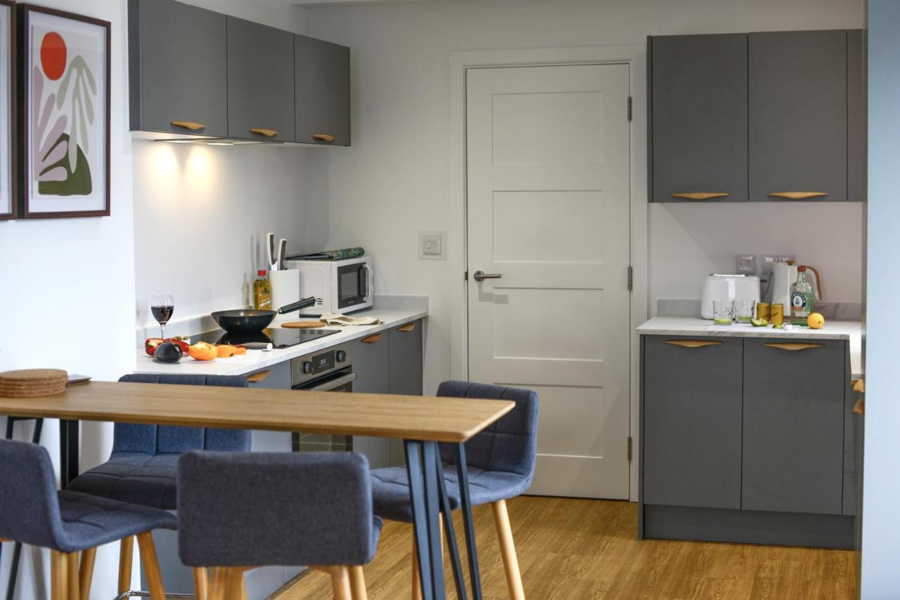Apartment Two - Private Car Park, Comfortable And Well Equipped - By Ocean City Retreats Plymouth Exteriér fotografie